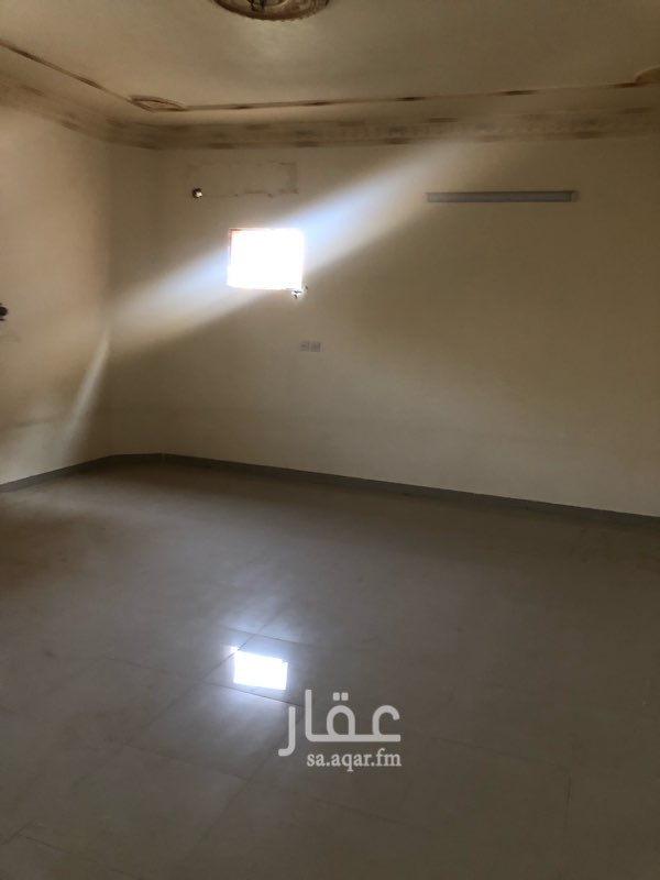 1602239 للايجار. دور. علوي 5 غرف + صالة + 3 دورات مياه نظيف جدا
مكتب انفاس الفجر. العقارات. 0509751451