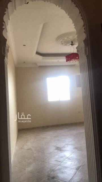 1635410 ٣ غرف واحده منها ماستر
٣ دورات مياه
صاله
مطبخ
غرفة خادمة بدورة مياه
سطح واسع مستقل