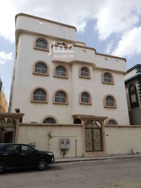 1523346 دور فاااااخر للإيجار :
المدينة : الطائف
الحي : القيم ( الحلقة الغربية )
الموقع :خلف بنك الراجحي
الوصف :
- مدخلين ( منفصلين )
- (٦) غرف كبيرة
- غرفة نوم رئيسية … مستقلة بدورة مياة ( جناح )
- مطبخ
- مخزن داخلي
- صالة مقاس 11* 5 ( جزئين .…نظام أستديو )
- صالة إضافية للمجلس
- (٤) دورات مياه ( افرنجي )
- ( مصعد )
- تأمين غرفة للسائق بالسطح .. عند الرغبة
- طريقة دفع الايجار :
( شهري / نصف سنوي / سنوي ) حسب رغبة المستاجر
للتواصل :
عبدالله: 0555489842 / ايمن : 0507609230