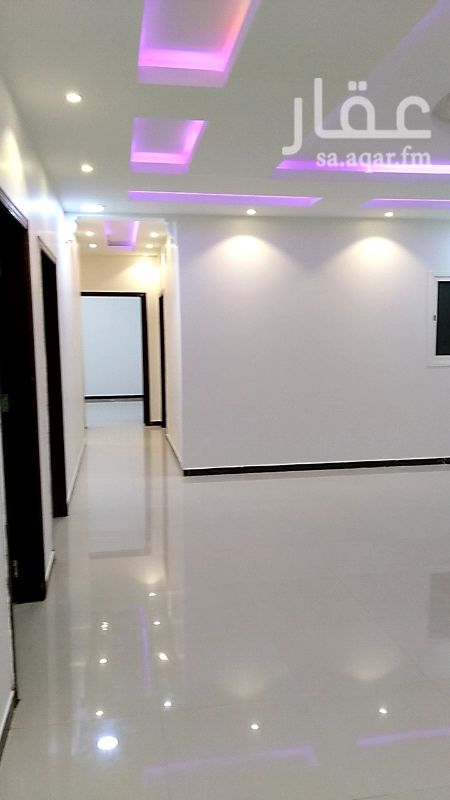 1295544 دور ثاني كهرباء مستقل
شارع عشرين
مجلس +مقلط
صاله كبيره
ثلاثه غرف داخليه
ثلاث دورات مياه