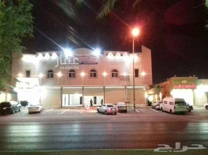1761165 عمارة تجارية عبارة عن ٣ مكاتب بمساحات مختلفة تتراوح من ١٢٠ الى ١٥٠ بالدور الاول اجمالي مسطح البناء ٤٥٥ متر مربع و ٦ محلات تتراوح مساحتها بين ٥٠ الى ٨٠ متر مربع بالدور الارضي بمسطح بناء ٥٢٣ متر مربع ملحق معها غرف وبوفيه صغير ودورات مياه ..
البيع على الشور .. ارجو التواصل واتس وشكرا .