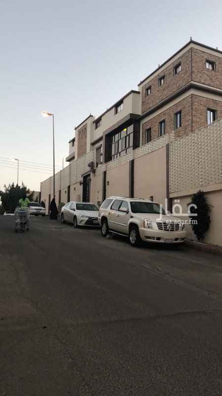1680819 العقار يقع بارقى احياء مدينة الطائف على طريق الشفا مصمم باشراف مصممين ديكور وتم انشائه كسكن خاص يشهد الله وليس للتجاره وبذلك جميع ادوات الكهرباء والسباكه وجميع التشطيبات اجود الانواع والاسقف خليط بين الجبس والخشب وتفاصيل اكثر عند التواصل من خلال الواتس اب فقط