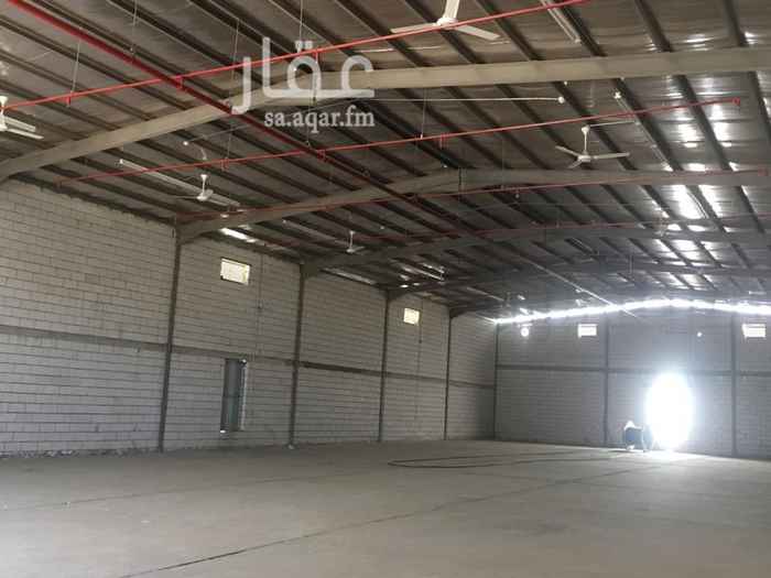 1473082 يوجد مشروع مكون من 4 مستودعات :
*** مساحة المستودع الواحد 624 م (طول39م*عرض16م)
لكل مستودع («غرفة حارس3*4»+ «مطبخ» + «دورة مياه» + «خزان ماء » +« بياره») مستقل
*** 8 محلات تجاريه
طول المحل الواحد
11م *عرض يتراوح مابين 4م إلى 4،60م
*** ميزان بالدور الثاني مساحته 275م
*** 5 غرف سكنيه
مساحة الغرفه 3*4
لكل غرفه «مطبخ»+«دورة مياه»+«خزان مستقل»
إيجار المستودع بمبلغ مائة وثلاثون الف ريال قابل للتفاوض
للمستودع الواحد
إيجار المحلات ثلاثون الف ريال للمحل الواحد