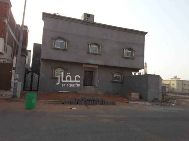 1564668 عمارة للايجار للموسسات والشركات او عائله كبيره .
الدور الارضي شقتين من ٤ غرف و ٣ حمام و صاله ومطبخ امريكي .
الدور الثاني شقه ٤ غرف . شقه ٥ غرف
الملحق ٤ غرف وصاله و ٢ دورات مياه
غرفه حارس.
الغرف واسعه و الصاله مفتوحة على المطبخ
بويه ارضيات بيبان داخليه وخارجيه تشطيب سوبر لوكس
العماره متبقي عليها الواجهة.الدرج الداخلي.ادوات الكهرباء والسباكة رسوم الكهرباء لمن يرغب بتجهيزها والتفاهم على الايجار يتصلبي .
العماره على واجهتين جوار جامع . وقريب جدا من جامعة طيبه.
صور حديثه عبرالواتس.قابل للتفاوض.