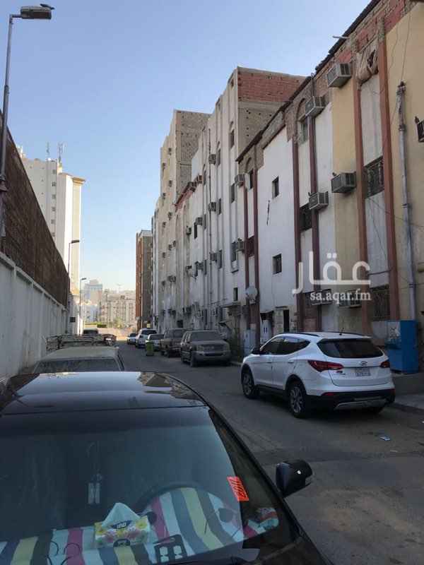 1114797 عماره بسعر شقه في العزيزية دورين وملحق تصريحها ٥ ادوار موقع استراتيجي شارع ١٠ م
الاتصال بين ٢ بعد الظهر الى ١١ مساءً
ولن يتم الرد في غير هذه الاوقات
دخلها ٢٥ الف سنوي
توفر لدي فسح البناء للعماره