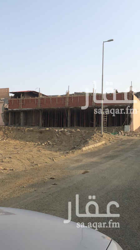1385283 مستودع مسلح مكه المكرمه/ بداية الحسينيه بجوار الحد - مخطط عزام داخل حي سكني علي شارعين 15م الموقع امن ولازال تحت التشطيب حسب رغبة المستاجر في حال تم افتتاح طريق جبل ثور من الدائري الرابع الجديد للحسينيه- سوف يكون اقرب من العوالي لبطحا قريش وكدي والحرم في مدة اقصاها ثلاث دقائق لمواقف كدي