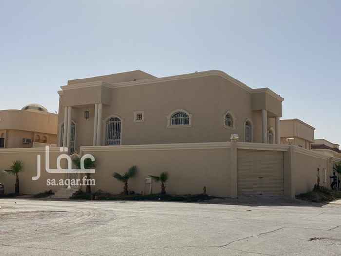 فيلا للبيع في حي المرسلات في الرياض