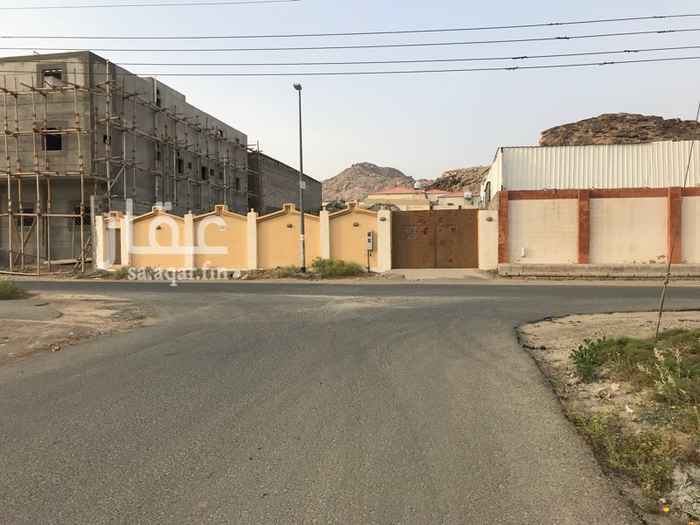 1376405 للبيع حوش بصك شرعي إلكتروني
مساحته490م2بداخله خزان ماء
وعداد كهرباء على حرفT
موقع مميز سكني في حي النور رقم1
بجواره عمائر سكنيه حي هادي
بجوار قاعة البدر
الحد 350الف
والله يرزق الجميع
مكة المكرمة شرايع المجاهدين طريق الجعرانه امام محطة المسافر