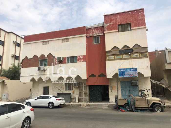 1741581 عماره ثلاثة ادوار دورين مسلح ودور شعبي
3 شقق من 3 غرف بمنافعها
وشقتين من غرفتين بمنافعها
وغرفه بمنافعها مع دكان
ثلاث واجهات واحد من الشوارع يعتبر تجاري
الموقع مدائن آل فهد الشرقيه
بدون صك
فيها جميع الخدمات شبكة مياه وصرف صحي
و5 عدادات كهربا
المطلوب 450 الف ريال