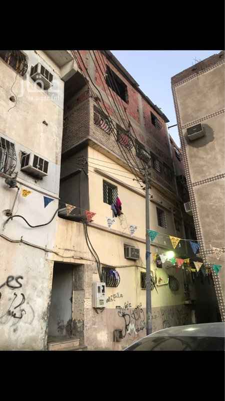1269930 للبيع شعبي بجياد المصافي قريب من الحرم كان داخل مشروع وقدر ب ٥ مليون
والان توقف المشروع المطلوب مليون ونص المساحه ١٧٢م تقريبا ومؤجر ب ٣٠ الف ريال
ثلاث ادوار
الدور الارضي غرفتين ودورة مياة
الدور الاول عباره عن
مطبخ ٣ غرفه ٢ دورة مياه وصاله
الدور الثاني
خمس غرف + ٣ دورة مياة حاليا مقسم لقسمين ومؤجر واحد المستأجرين سيخلي بشهر رجب
والسطح عليه بناء بسيط ومخرج للعماره من الخلف