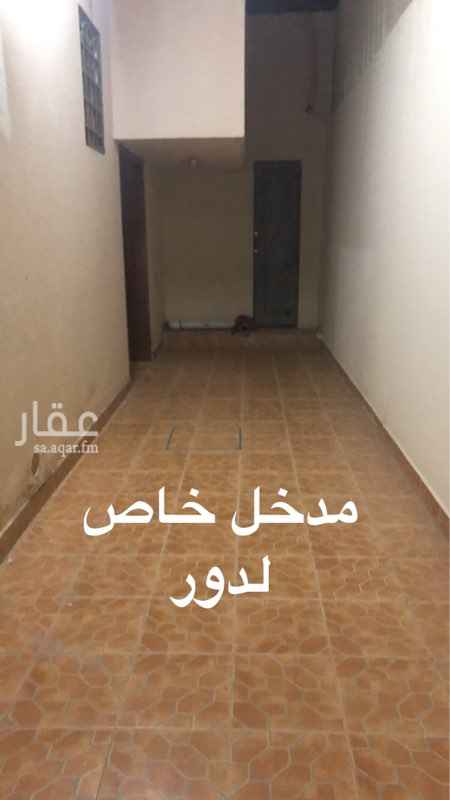 1298217 عفواً الموقع غير دقيق يفضل الاتصال
للإيجار دور علوي مدخل خاص مستقل 👍🏻
عداد كهرباء مستقل👍🏻
عباره عن 5 غرف + صاله كبيره + مطبخ + 3 دوراة مياه
شارع 20 غرب مكيفات راكبه سبلت و شباك