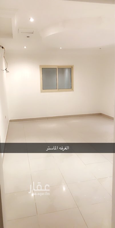 1577376 دبلوكس ٣ ادوار خمس غرف نوم ٣ ماستر وغرفتين بينهم دورة مياه صالتين ارضيه وعلويه يوجد مطبخين الداخلي مؤثث يوجد مخزن كبير في السطح يوجد غرفة شغاله وغرفة غسيل ودورة مياة