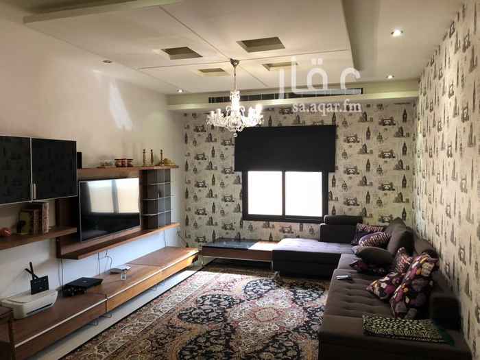 1471146 بدون اثاث .غرفة خادمه وحديقه في السطح . عدد ٣ غرف ، ومحلس و صاله و مطبخ و مشب خارجي . للتواصل ٠٥٥٥٥٩٥٩٩٠ على الواتس اب .