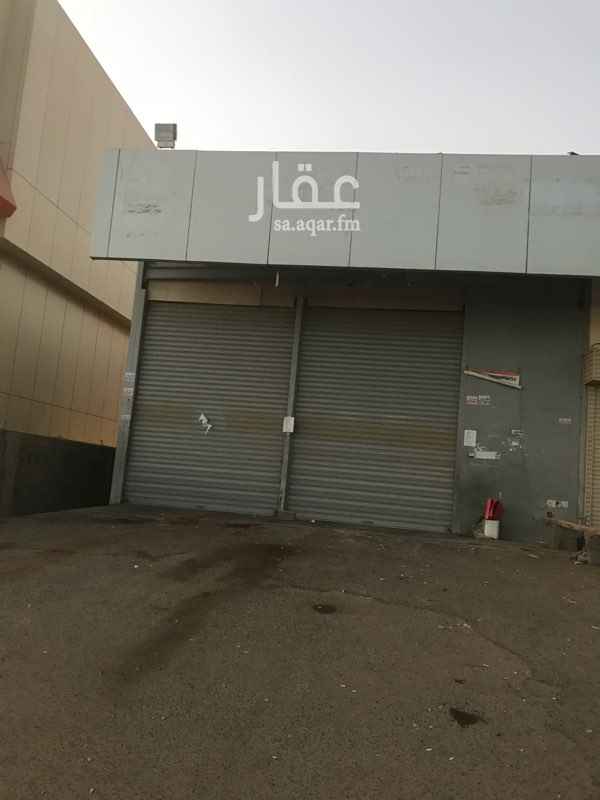 1294739 فتحه ٥ في ١٤ ويوجد سكن بجنب الطازج الجديد