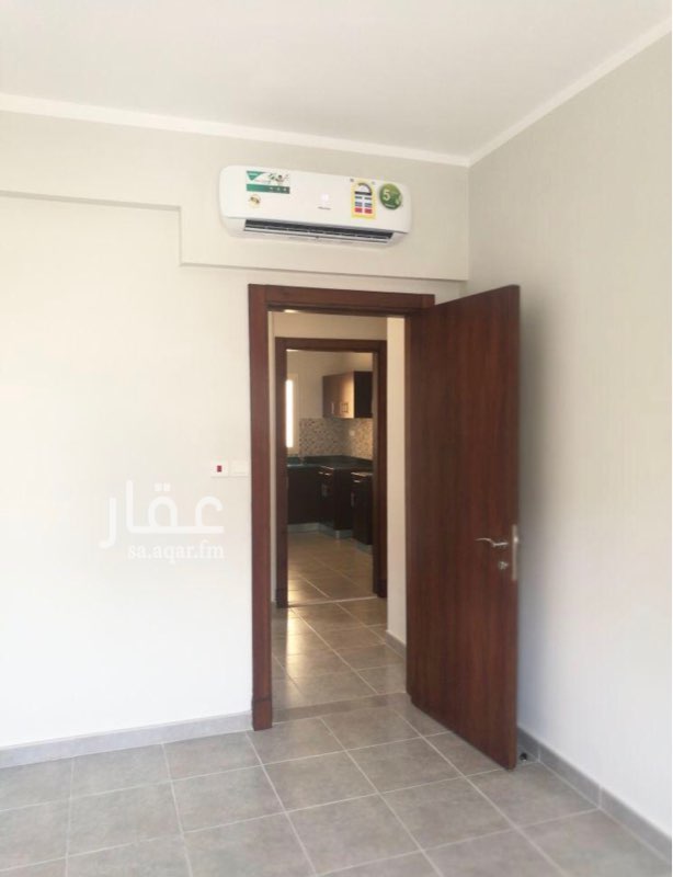 1074663 للايجار شقة في مدينة الملك عبدالله الاقتصادية
حي الشروق
الشقة جديدة
واجهة الشقة: مطلة على حدايق وملاعب ومواقف
الخدمات في المبني: مواقف - نظام امني لكامل الحى
الشقة مكونة من
-غرفتين نوم
-غرفة معيشة
-دورتين مياه
-المكيفات و المطبخ جاهزين
فواتير الماء والكهرباء
يسددها المستأجر
السعر المطلوب ٣٥ الف ريال في السنه شامل رسوم المدينه