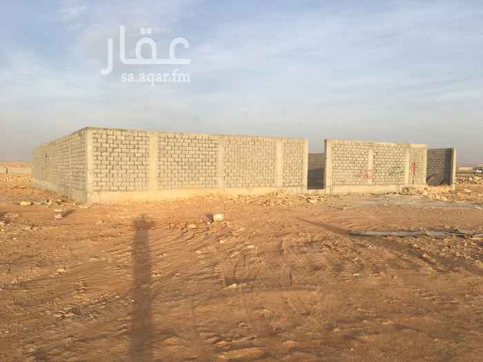 1347475 مسور مسلح ينفع مستودع سيارات جديدة او اليات كما ينوه المؤجر عدم تخزين اي مواد بترولية حفاظاً علي التربة مع العلم يمكن ان تستأجر استراحة