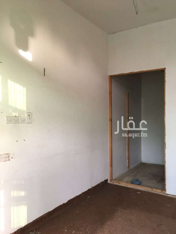 1375167 ثلال محلات متلاصقة سعر الوحدة 7000
انشطة متعددة شارع تجاري