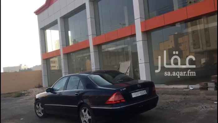 1442241 - الدور الأول سبع فتحات وخلفه مستودع
- الدور الثاني (ميزانين)
- مفتوح كامل وداخل فيه مساحة المستودعات
- الأربع فتحات على اليمين مفتوحة على بعض ومتصلة بدرج للدور الثاني
- الثلاث فتحات الأخرى مفتوحة على بعض ومتصلة بالدور الثاني
- السطح له مدخل خاص ويمكن للمستأجر الاستفادة منه
- الكهرباء واصلة للمحلات والأرض مبلطة والأبواب ألمنيوم تم تركيبها ، والمحلات جاهزة للإيجار بالكامل
- على شارع أربعين تجاري يتقاطع معه شارع ثلاثين تجاري