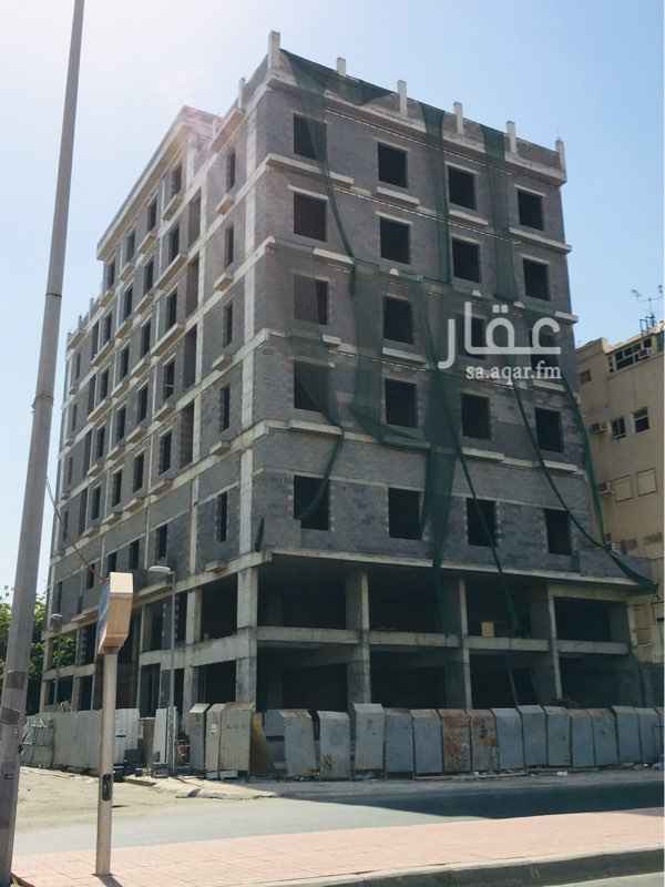 1566565 للاستثمار التجاري (الايجار) مبنى عظم على شارع التوبة بالشرفية
* مساحة الارض 1020 م2
* رأس بلك (على ثلاثة شوارع)
* طول الضلع التجاري 23 م على شارع التوبة
* الرخصة: مبنى تجاري إداري شقق فندقية (مكون من: بدروم + ستة أدوار + ميزانين + ملحق علوي)
* مساحة البناء 4600 م2 + البدروم
* مرخص بالواجهة عدد 4 محلات تجارية
* عدد 42 موقف سيارة
* التشطيب على المستثمر
* نشاطات الاستثمار الممكنة تشمل:
الفنادق والشقق الفندقية - المراكز والعيادات الطبية .. وغيرها
العرض للجادين فقط من رجال الاعمال والمسوقين