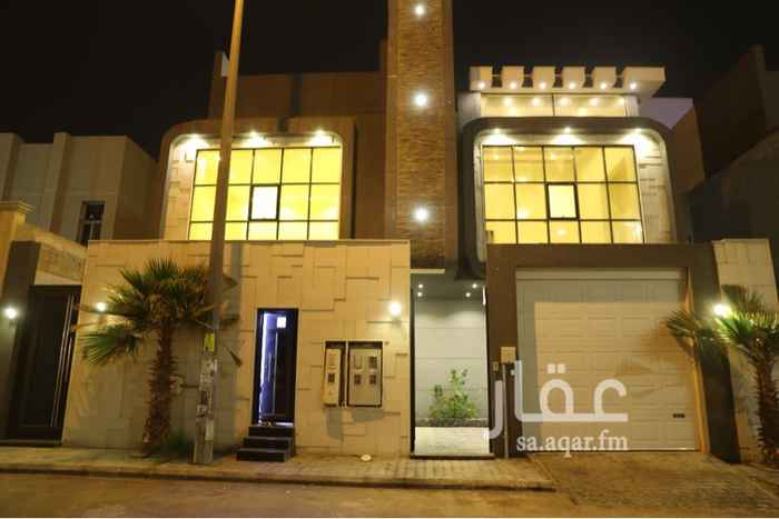 1351131 فيلا للبيع بحي الياسمين تشطيب ديلوكس
مدخل سياره وملحق ومجلس ومقلط وصاله كبيره وغرفة كبار سن ومطبخ ويوجد مجال لملاحق ومستوع خارجي تابع للمطبخ .
الاول : اربع غرف نوم اثنتان منها ماستر وصاله كبيره ..
الشقق : ثلاث غرف وصاله ومطبخ وحمامين ..
