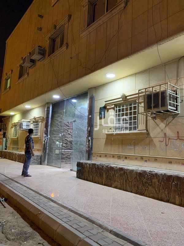 1691316 غرف وشقق عزاب للايجار الشهري والسنوي
مفروشة من مكيفات وثلاجات وبلازما وسراير نوم
موقع ممتاز وحيوي بشارع حسان بن ثابت (النخيل)
قريب من كل الخدمات
الأسعار
700-800-900-1400
التواصل
0555686538
0533318907