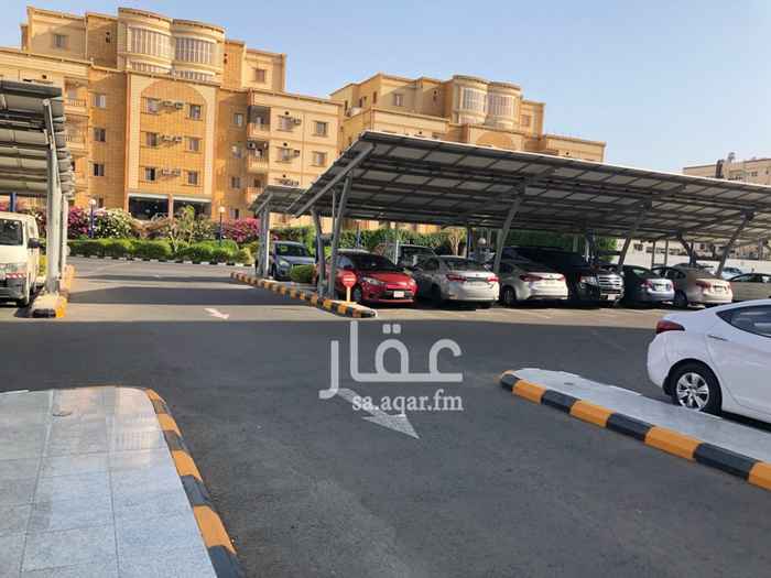 1694352 يوجد لدينا مكاتب بمساحات مختلفة تبدء من ٦٤ متر مربع إلى ٣٠٠ متر مربع نظيفة وجاهزة للتشغيل بها مكيف مركزي ومزوده بأدوات السلامه رشاشات و أجهزة إنذار السعر يشمل ٤ خدمات خدمة الكهرباء و خدمة الماء و خدمة الأمن بالإضافة إلى خدمة النظافه وأيضا المبنى معتمد من البلديه والدفاع المدني.