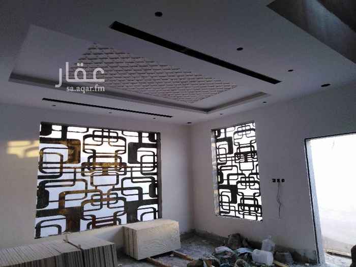 1755221 فـــــــــــيلا للبيع بحي العارض
درج بالصالة + 1شقه
مستقله
على الســــــــــــــــــوم
الدور الأرضي
استقبال بالكامل
مجلس وصاله و مقلط
و مطبخ ومجلس نساء
والدور الأول
اربع غرف نوم وصاله
الدور الثاني
غرفه شغاله وغرفه غسيل
الشقه مدخل مستقل
ثلاثه وصاله
جميع الضمانات
مصعد مؤسس