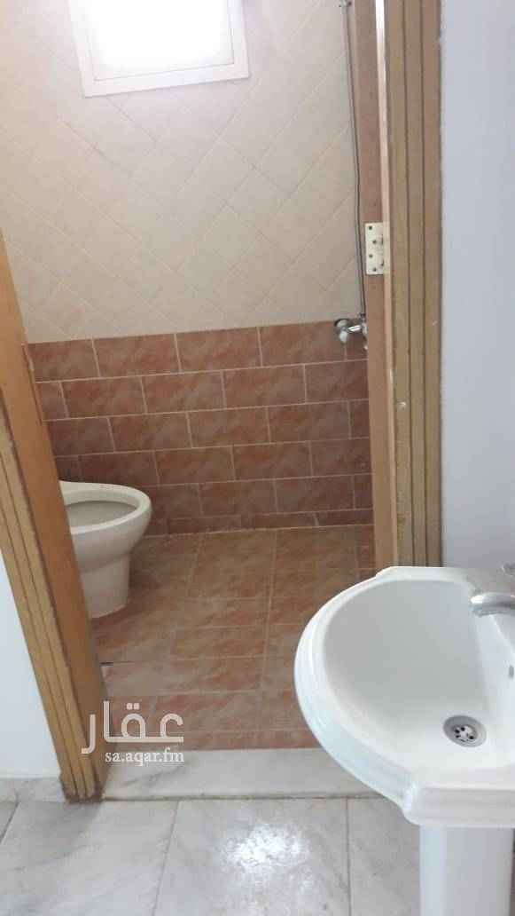 1513686 للايجار بحي الحمراء
شقه تتكون من مجلس وصاله و٣غرف نوم و٣حمام ومطبخ
الشقه مجدده -- مطبخ راكب -- يوجد مصعد --
عماره زاويه يعنى مواقف متوفره ---- كما يوجد حارس بالعمارة