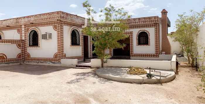 1688901 استراحة بمثملة تبعد عن الشارع العام الطايف السيل ١٥٠ م