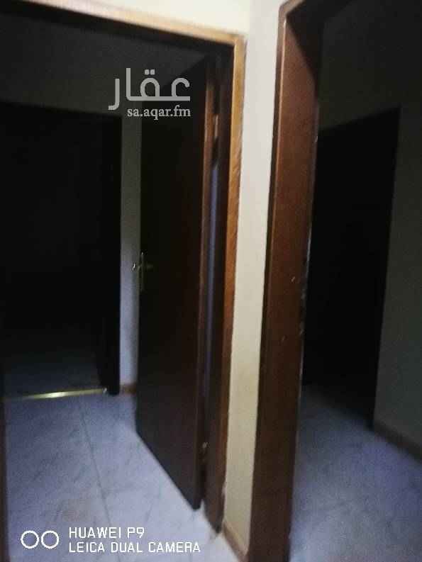 1676612 شقة تتكون من 3 غرف وصالة مطبخ راكب + مكيفات للفماهمة 0536222759/0503466604