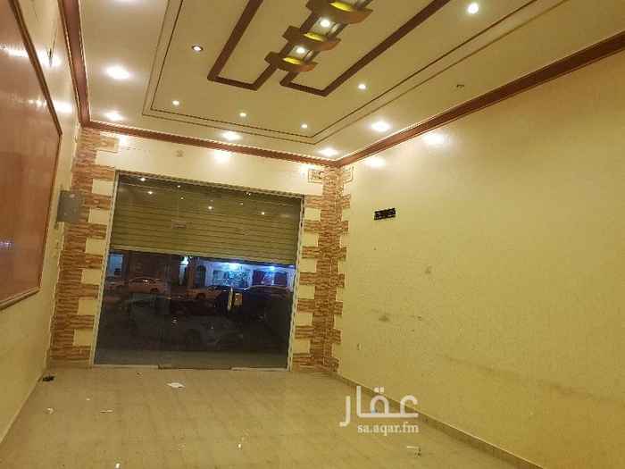 1589502 محل تجاري رقم ١ على شارع٣٥
3.70×7.40
امام الدفاع المدني _ جوار جامع الحمد