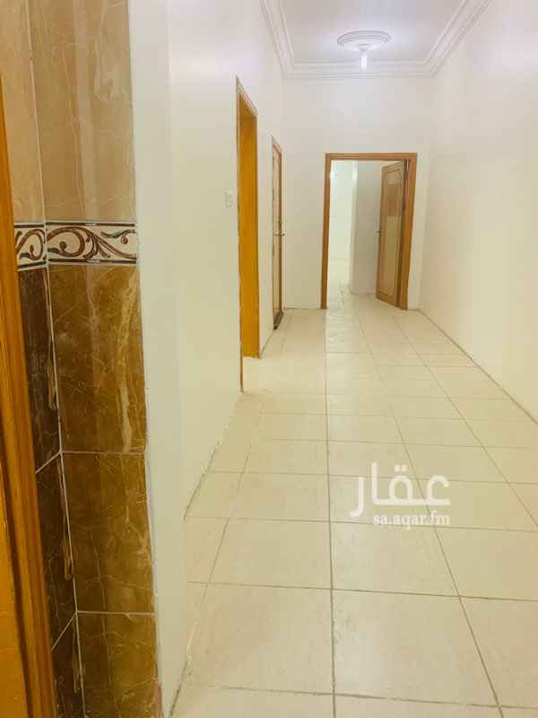 1583085 *عمارة بمكة المكرمة في الشرائع ( داخل حدود الحرم )*
*دورين وملحق * ( كل شقة لها مدخلين رجال+نساء)
شقة من ٤ غرف وصالة وحمامين ومطبخ
وشقتين من ٥ غرف وصالة و٣ حمامات ومطبخ
والملحق من ٦ غرف وصالة و٥ حمامات ومطبخ
*مساحة البناء/ ١٠١٥*
*بها مصعد جاهز التأسيس والأبواب ومدفوع للشركة دفعة أولى ١٥الف ريال*
* تقع على شارعين ٣٢ و٢٠
*بها ٦ محلات تجارية*
قريب منها (جامع)
كافة الخدمات متوفره حولها
الياف بصرية ( للانترنت)
صرف صحي
السعر المطلوب (ثلاثة ملايين) قابل للتفاوض
للاستفسار / ٠٥٥٥٧٧٦٤٦٦