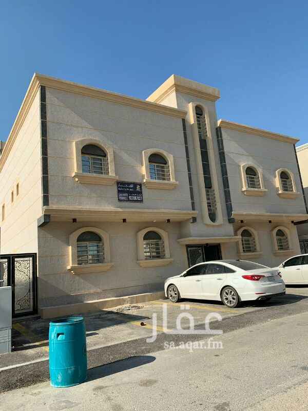 1293320 للبيع عمارة جديدة ومكيفة بالراكة الجنوبية
تتكون من 18 شقة
16 شقة :- غرفة وصالة وبوفية وحمام
شقتين :- غرفتين وصالة ومطبخ و2 حمام
الدخل :- 270 الف ريال
البيع :- 2,7,00,000 ريال
للتواصل أبو محمد 0555788829