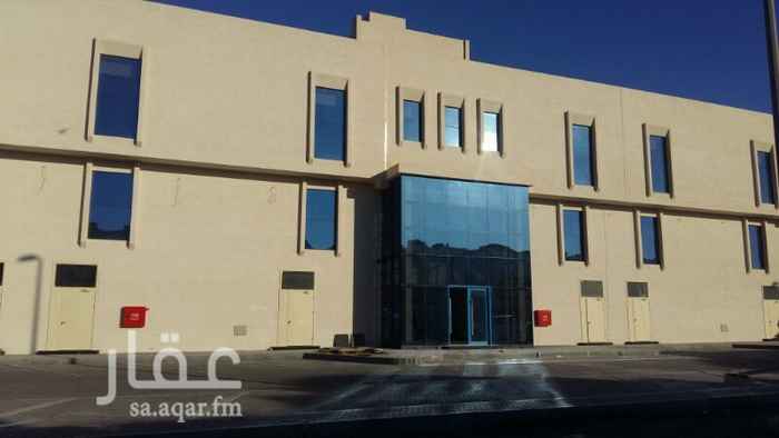 884108 يتمتع بإطلالة بحرية خلابة على مرسى القوارب مباشرة مما يجعل الإستثمار فيه مريح وجذاب
كما أنه يمتاز بقربه من التجمعات السكانية الفاخرة - المراكز التجارية الكبرى - الفنادق العالمية - جامعة الإمام عبدالرحمن الفيصل
- موقع استراتيجي وسياحي من الطراز الاول
- المجمع مبني بأعلى المواصفات وتم إضافة جميع وسائل التميز والفخامة