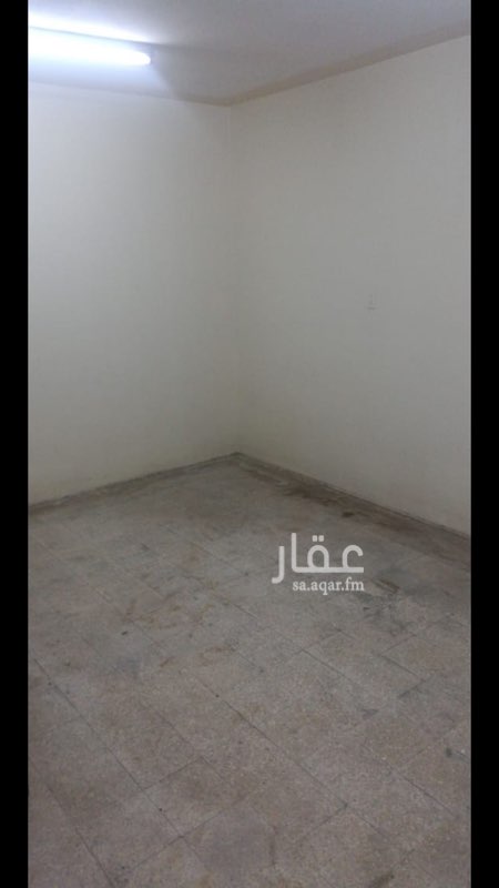 1321614 غرفه مع دوره مياه و مدخل خاص للغرفه