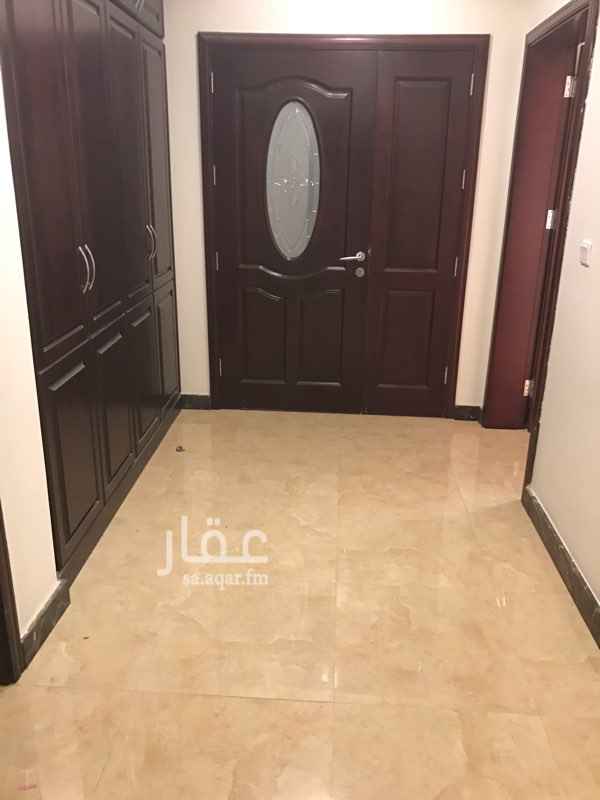 1565914 شقه عوائل للايجار في حي هجر الدور الرابع تحتوي على ٥ غرف وصاله ومطبخ ومستودع صغير مع حمام صغير اكرمكم الله وفيها ٣ حمامات نظيفه
الغرف واسعه جدا والشقه مساحتها اكثر من ٢٠٠ متر
الحيران محترمين حدا ومتعاونين والعماره موقعها ممتاز وقريبه من جميع الخدمات
للمفاهمه الرجاء الاتصال على رقم 0505824091 او المراسله على الولتس اب