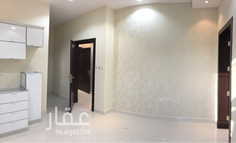 1696248 - ستوديو VIP غرفه وصاله ومطبخ ودورة مياه
ضمن مبنى مصمم بالكامل
استديوهات فندقيه
يشترط عائله صغيره شخصين + طفل
كحد اقصى
مدخل خاص للمبنى
مواقف خاصه
نظام كاميرات مراقبه امنيه
نظام سلامه وانذار حريق
مصعد
حراسه ونظافه مستمره
شامل الصيانه والضريبه
رسوم الكهرباء والماء 250 ريال بالشهر
للتواصل
سيدأحمد 0550337929