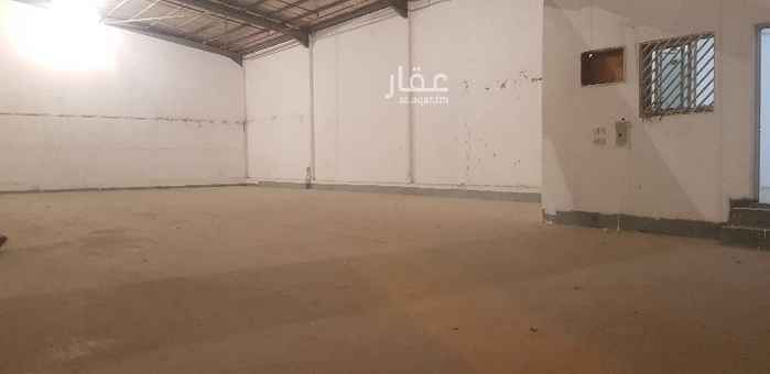 1558028 مستودع مواد غذائيه شامل جميع الخدمات ومستوفي شروط هيئه الغذاء والدواء ومطابق لمواصفات البلديه والدفاع المدني
مليس الجدران ومدهون الجدران ومدهون الارضيه بالايبكسي داخله مكاتب ومطبخ ودورات مياه وبموقع ممتاز جدا قريب لجميع المخارج والمداخل للمخطط وبعيد عن زحمه الخطوط
كما يوجد لدينا مستودعات وورش ومصانع واحواش .