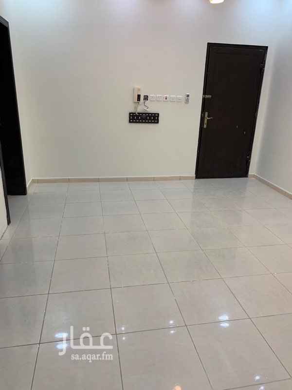 1623697 شقه في فيلا دور اول ومطبخ راكب وخمس مكيفات سبلت مجدده بالكامل
الشقه مدخلين
مجلس رجال ومقلط
وصاله وغرفتين نوم ودورتين مياه ومطبخ راكب