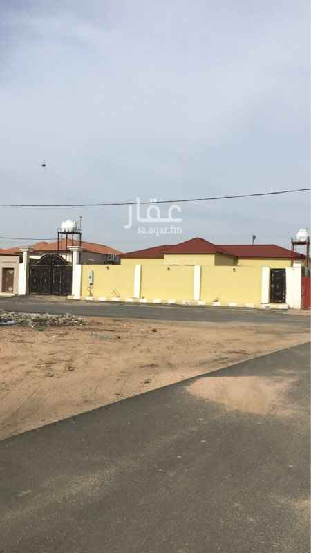 1265416 استراحة للبيع بالعرفاء شمال الطايف قريبة من مسجد النور درجة ثانية من شارع الخدمة موقع مرتفع ازفلت واناره حي الجوادا جميع الخدمات والمدارس متوفره واغلب المنازل استخرج اصحابها صكوك لها والاستراحة مؤثثة ومؤجرة حاليا ويتوفر عداد كهرباء وحوش للرجال ومدخل سيارة وحوش للنساء المطلوب ٢٠٠ الف صافي للتواصل واتساب ٠٥٥٥٨٣٨٨٨٤ مكتب السلطان للعقارات والله ولي التوفيق.