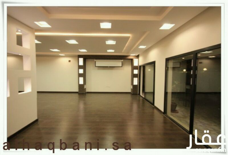 245473 درج داخلى فخمة 510م بحي قرطبة عمرها سنتين درج صالة
متظاهرة علي شارعين جنوبي 28 و شمالي 15 قريبة من الدانوب
المكونات / الدرج الداخلى .
* ملحق خارجي للرجال و ملحق للنساء + مجالس رجال + مقلط + صاله + مجلس نساء
+غرفه اضافيه + مطبخ + 2 حمام - إطلالة بانورامية علي مسبح الفيلا و الحديقة الخلفية