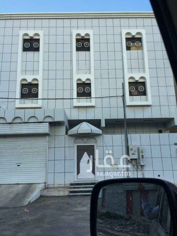 770651 دور ثاني للايجار بحي الرصراص واحد يتكون من 6 غرف وصالة كبيرة ومطبخ و3 دورات مياه ومستودع وموقف سيارة خاص مغلق ، مدخلين رجال ونساء تصميم ممتاز السعر 1700 ريال مقدم شهري او 20.000 على دفعات وبالله التوفيق
في حالة عدم الرد على الاتصال ارجو ترك رسالة على الوتساب وسوف اقوم بالتواصل معك