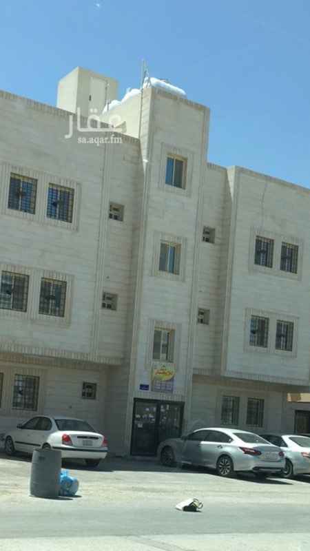 1642648 وصف العقار
عماره غرب الدمام حي النور في مدينة الدمام مساحة الأرض ٣٦٠ متر يوجد بها عدد ٦شقق وملحق العمار ه معروضه للبيع لعدم التفرغ وهي عن طريق بنك إنماء الموقع ممتاز في منطقة ج ٢٤ وبالقرب من طريق ابوحدريه وقريبا سوفى يصل المجاري لنفس موقع العقار
المبلغ المطلوب1,400,000 ريال قابل للتفاوض
للتواصل الرجاء الاتصال على الرقم ٠٥٩٩٦٦٨٠٨٨ في المساء من الساعة ٤-١٠ فقط.