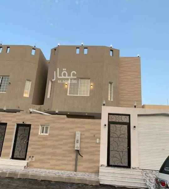 1585421 للبيع ڤيلاة فاخرة في #أبحر الشمالية
مخطط البيت المثالي
#حي_الياقوات بجدة
مساحة الارض :230م
مساحة المباني فوق 300م
مكونة من دورين وملحق
الدور الاول ؛ مجلسين مجلس رجال+مجلس حريم
وصالة كبيرة + مطبخ + دورة المية
الدور الثاني ؛ 3غرف نوم + صالة + دوراة المية
الملحق ؛ 2/غرفتين +صاله+دوراة مية +سطوح
المطلوب ؛ مليون 50الف ممكن مليون صافي.
#مكتب__مملكه _للعقار والاستثمارات العقارية جــدة #أبـحر_الـشـمـالـيـة #شارع_الامير_عبدالمجيد
نسعد بتعامل معكم وأنستقبل جـميـع الـعـروض وال