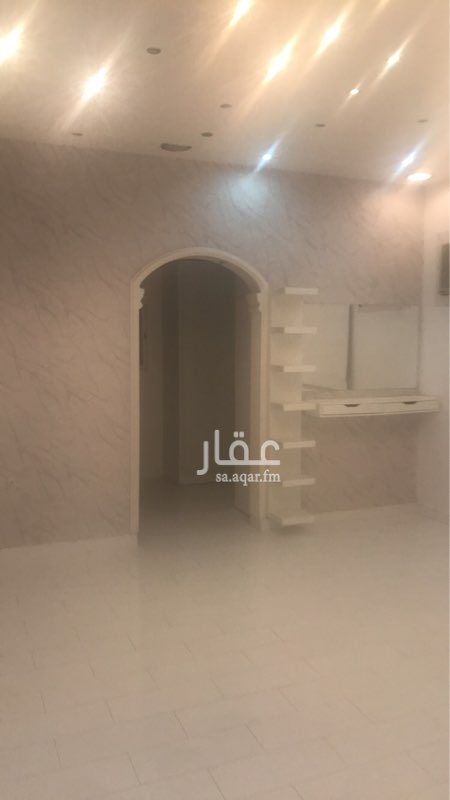 1646240 شقه نظيفه دور ثاني وموقع مميز قريب من المسجد جميع الخدمات موجوده الموقع الدقيق تواصل خاص
