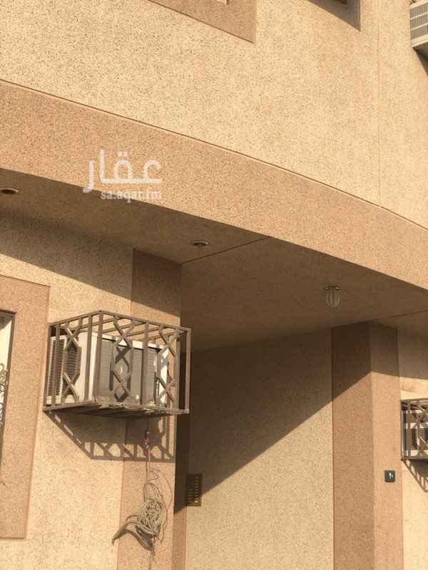1639364 شقه في الدور الثالث مؤجره ب١٥٠٠٠