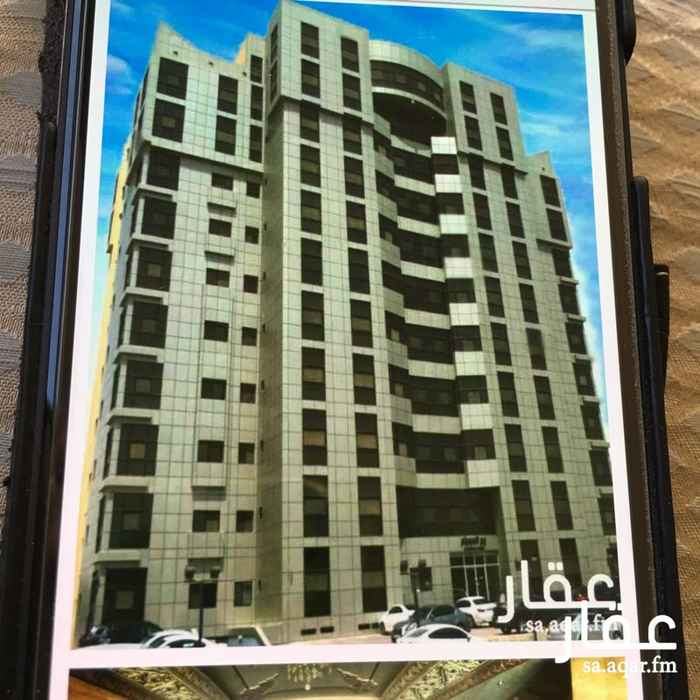 361575 من المالك مباشرة شقة فارهة للبيع في الخبر الخزامي برج السويلم السكني بالقرب من البنك الاهلي واسواق التميمي
( 3غرف نوم وحدة ماستر+غرفتين بينهم حمام)+مجلس مع موزع ودورة مياة ومغاسل+صالة عائلية زاوية +مطبخ موثث كامل+غرفة خادمة مع حمام+مستودع+تكييف مركزي +قاعات للمناسبات رجال ونساء يوجد كاميرات مراقبة