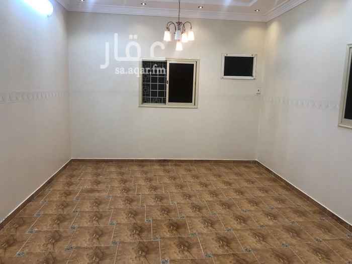1731196 شقه مكونه من:
5غرف
3دورات مياه
مطبخ
حوش
الكهرباء مستقل وخزان الماء مستقل والماء شبكة كما يوجد فالجوار مستوصف حكومي ومدارس ومسجد
