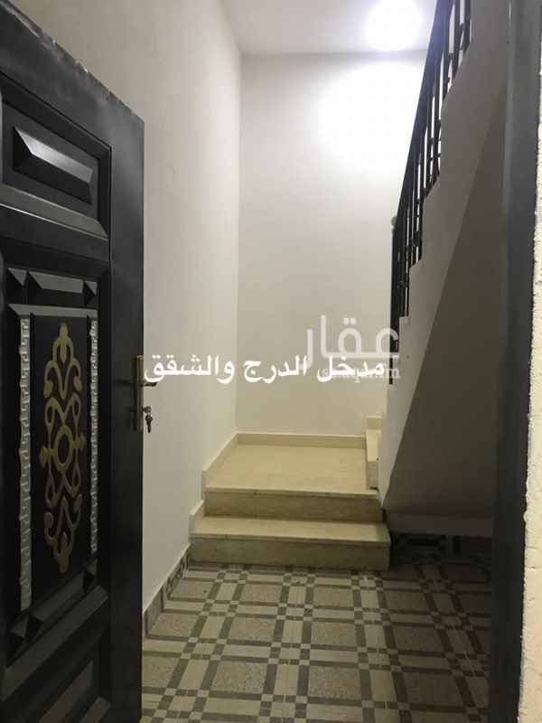 1750153 يوجد لدي شقتين بحي البيان وحده بالدور الاول والاخرى بالدور الثالث جديده الى الان لم تسكن كل شقه يوجد لها بابين لدخول الشقه ويوجد بها غرفتين وصاله ومجلس ومطبخ
الايجار سنوي اي شهري على حسب رغبة المستاجر
السعر١٣الف قابل للتفاوض
للتواصل الاتصال على الرقم:0555984698