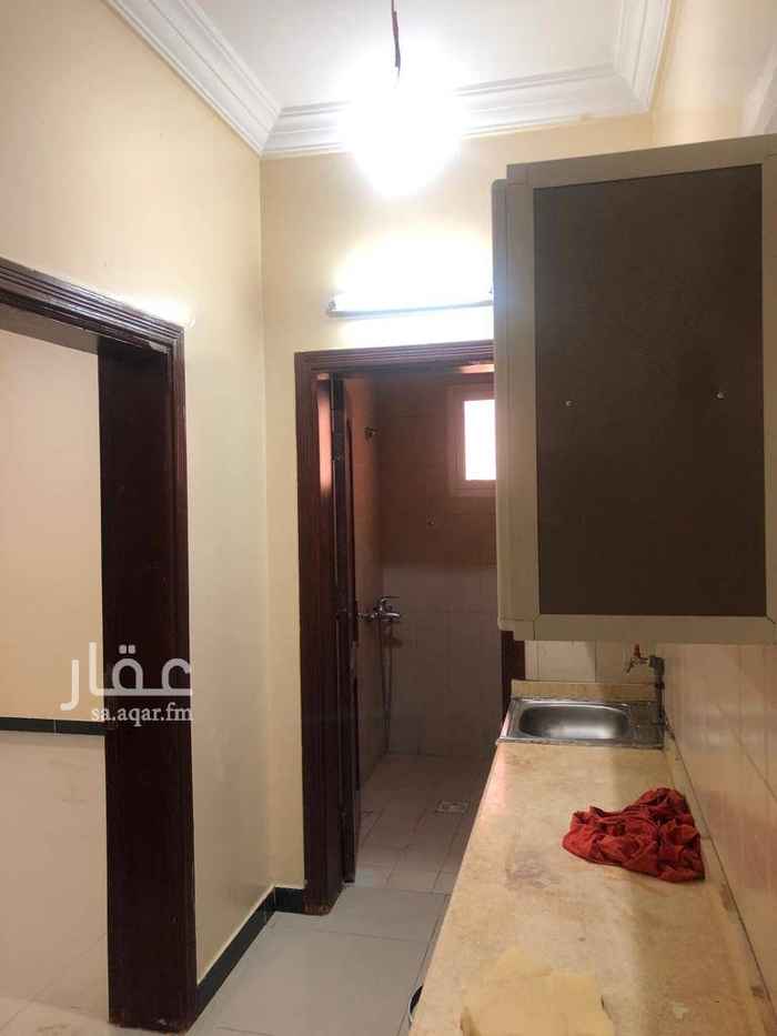 1549425 العقار على شارع رئيسي ومنوور وقريب من سوق بنده ويتوفر مواقف سيارات مظلله